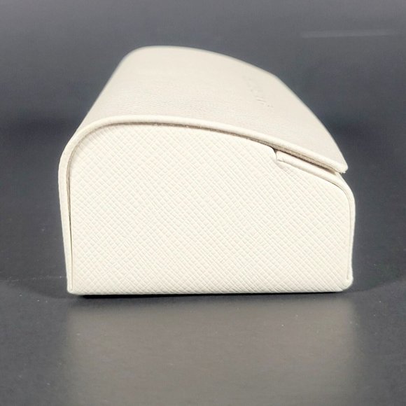 Ann Taylor Off White / Ivory Magnetic Glasses Hard Case | Silver Name Logo - Picture 3 of 12
